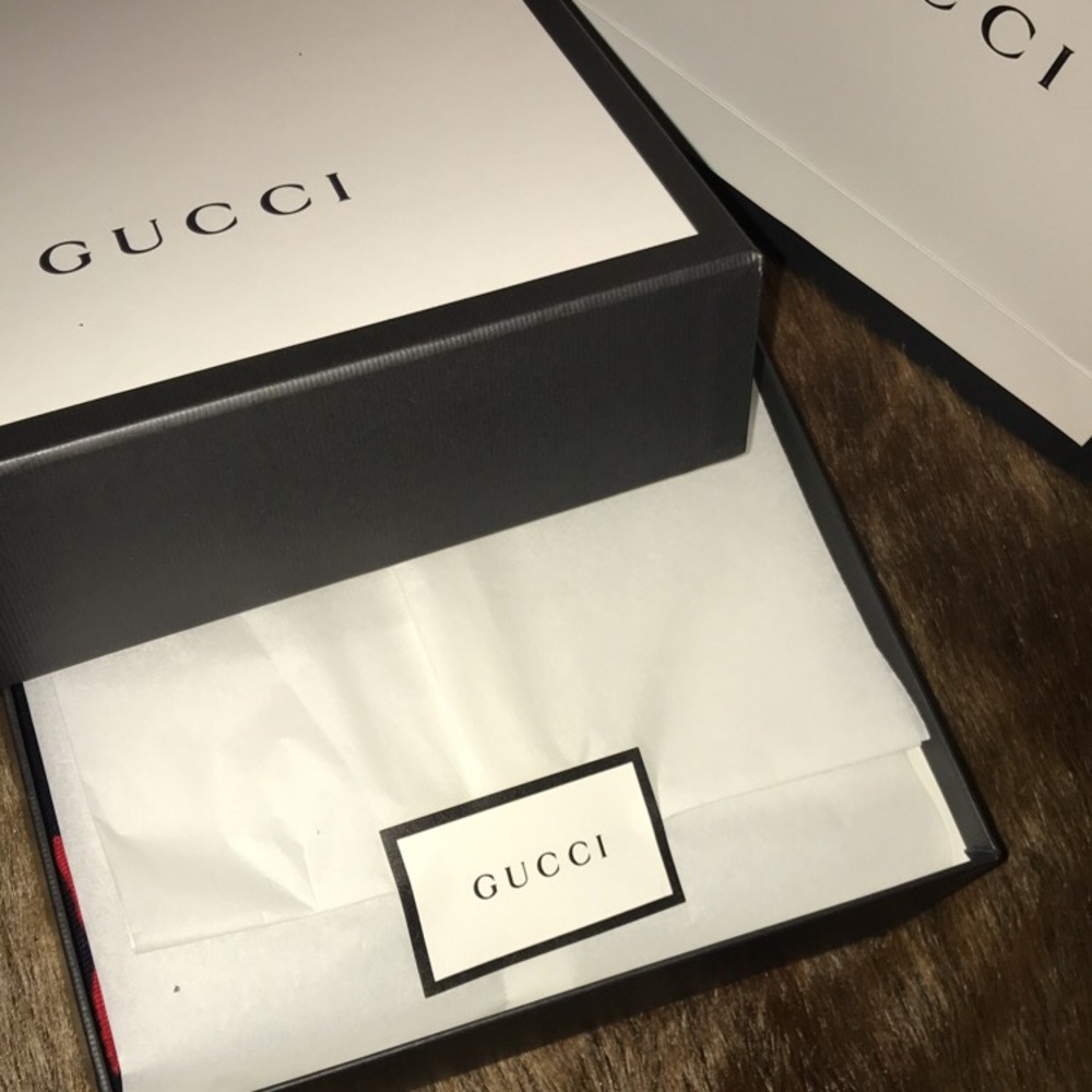 Baby Girl Gucci One Piece • Hat Is Not Included •